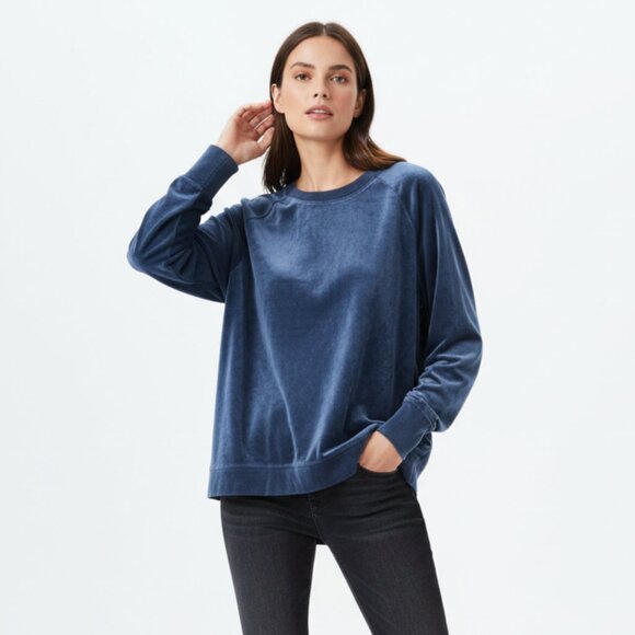 Lou & Grey Velvet Crewneck Sweatshirt Size XL Blue Plush Athletic Minimalist - Picture 1 of 4